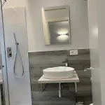 Helvetia Garibaldi Apartment